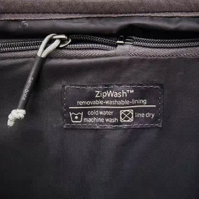 Maleta blanda con ruedas Theorym mediana