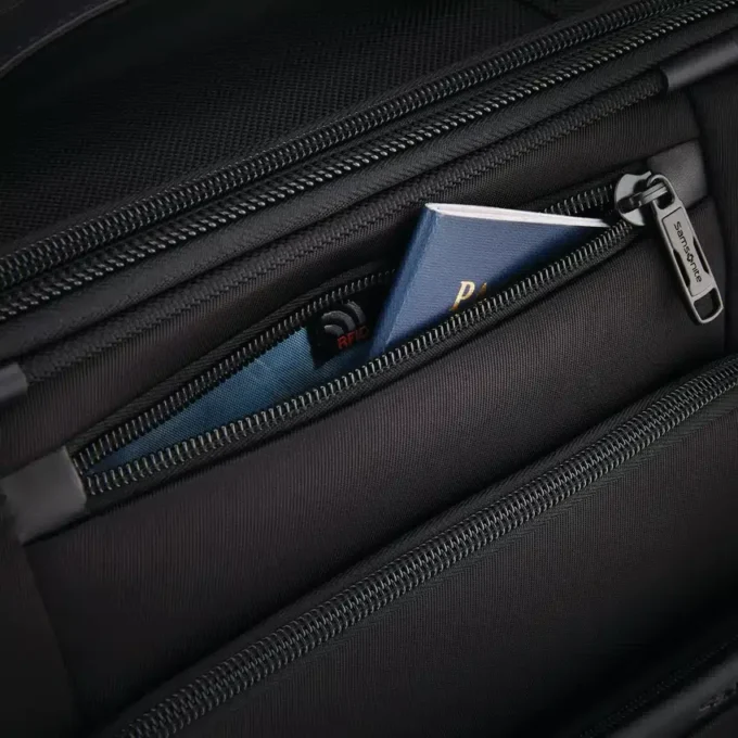 Maleta de equipaje de mano con ruedas Samsonite Pro
